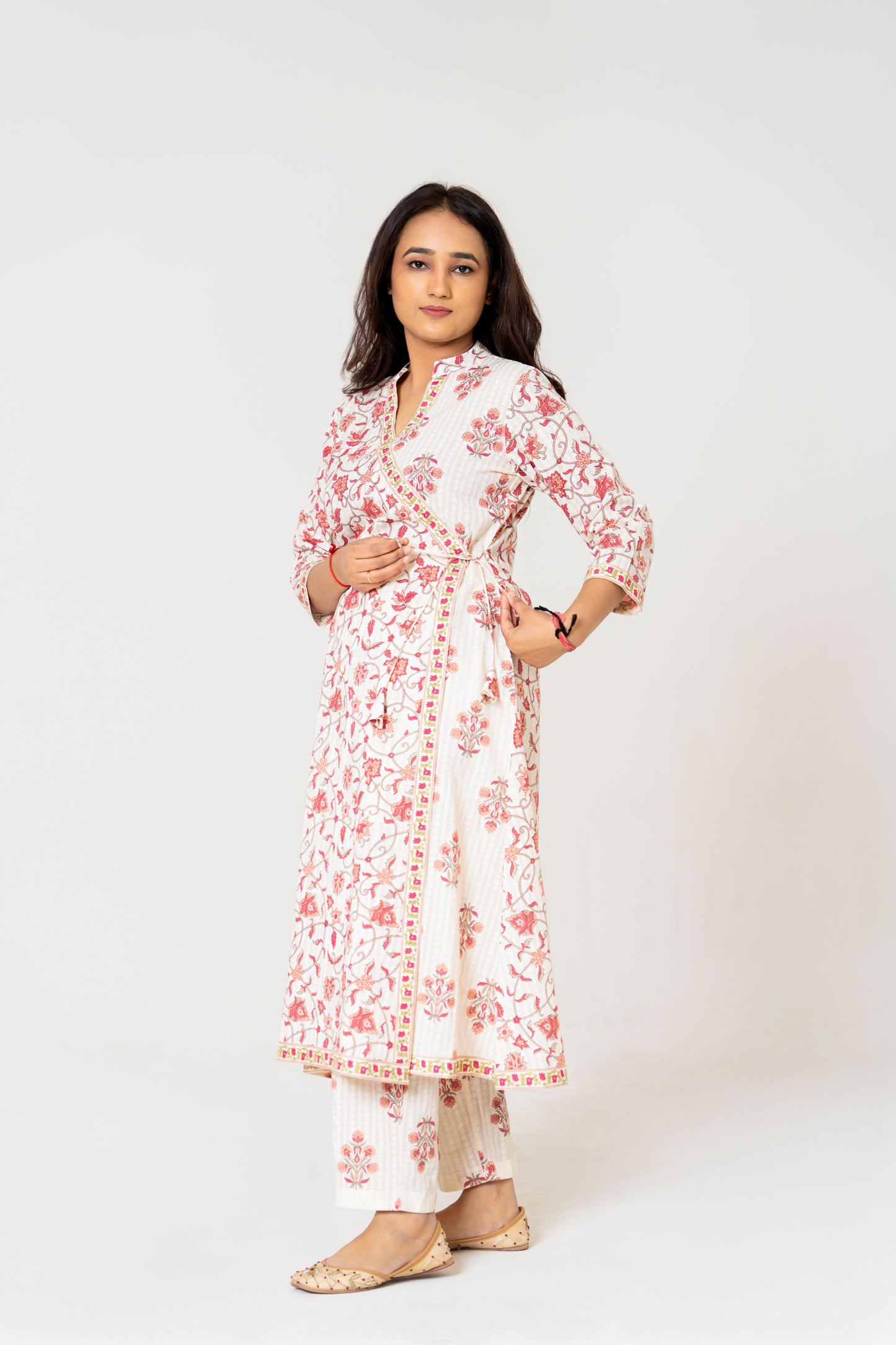 Twinning in Tradition – Off-White Jaipuri Angrakha Kurta Set for Mum & Daughter