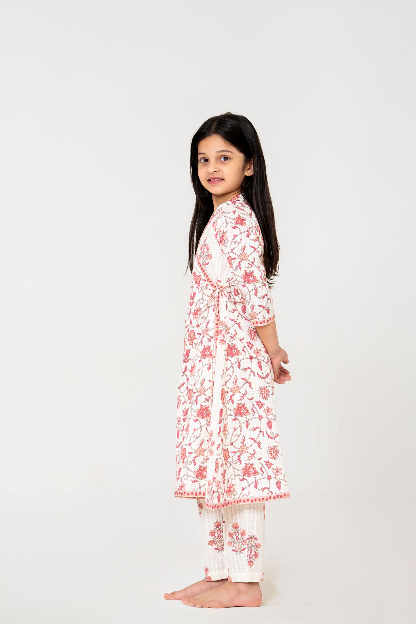 Twinning in Tradition – Off-White Jaipuri Angrakha Kurta Set for Mum & Daughter