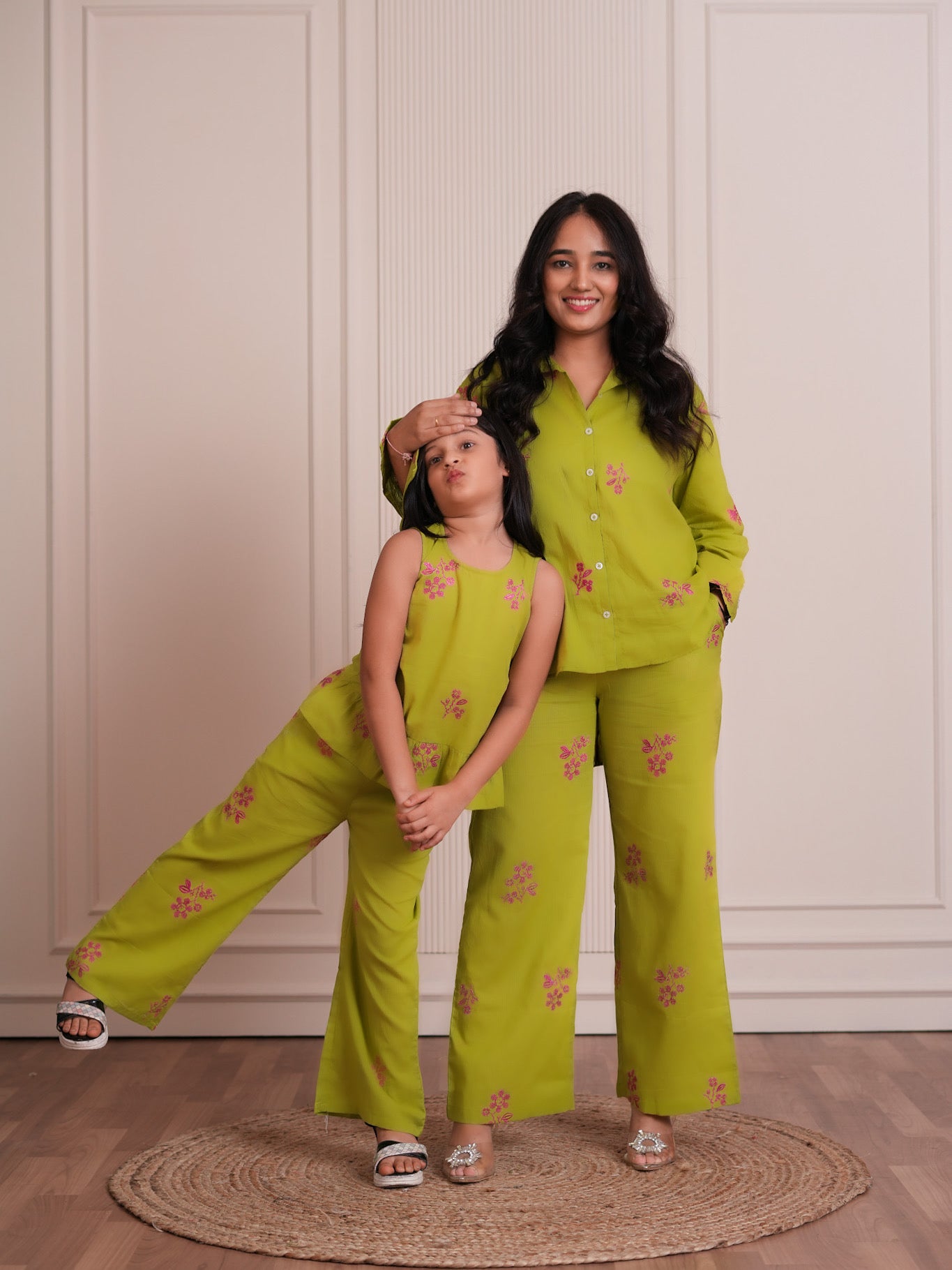 π©βπ§βπ Green Embroidered Co-ord Set β For Mum & Mini! ππ©βπ§