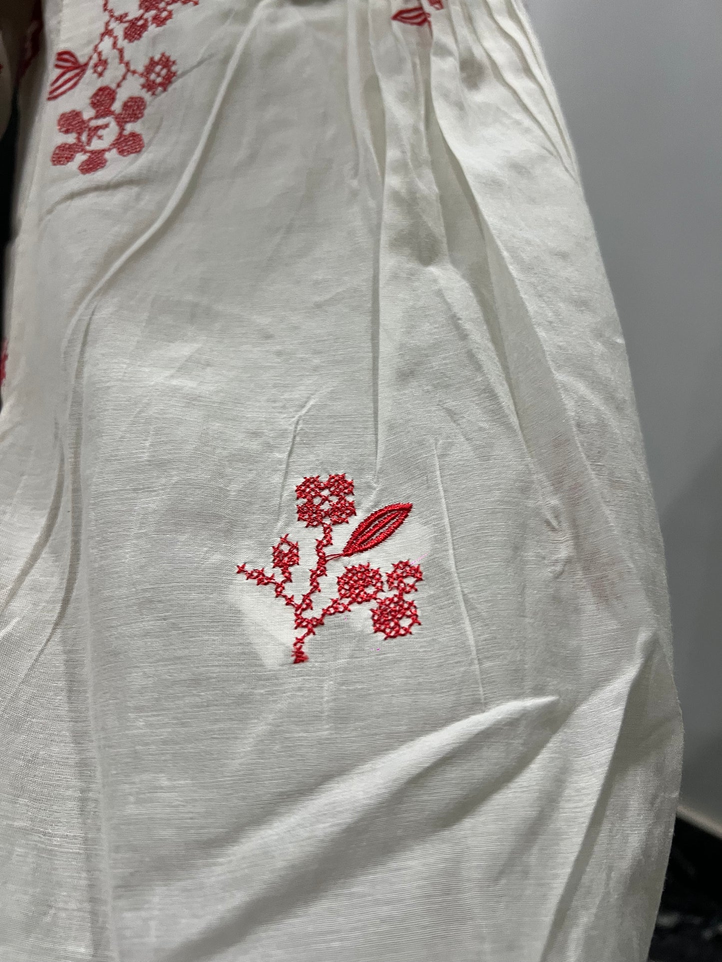 Off-White Mul Chanderi Set For Girls