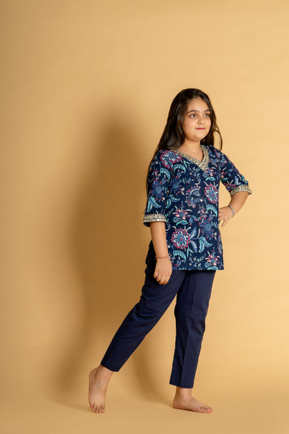 Navy blue floral embroidered short kurta & pant set for girls