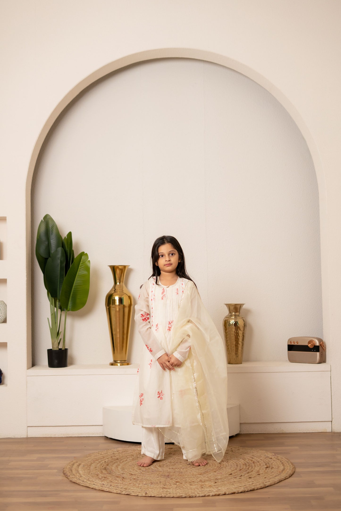 Off-White Mul Chanderi Set For Girls