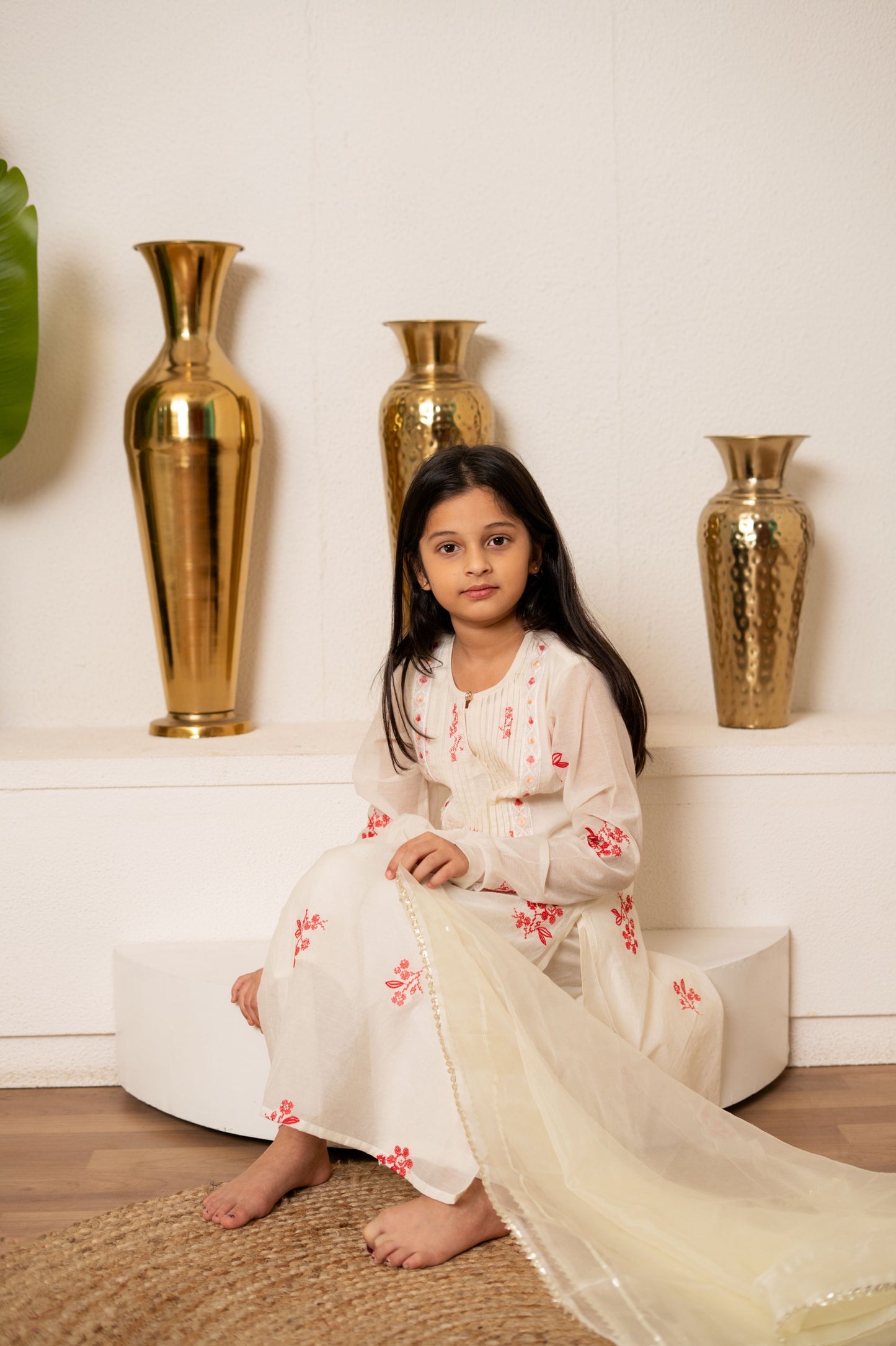 Off-White Mul Chanderi Set For Girls
