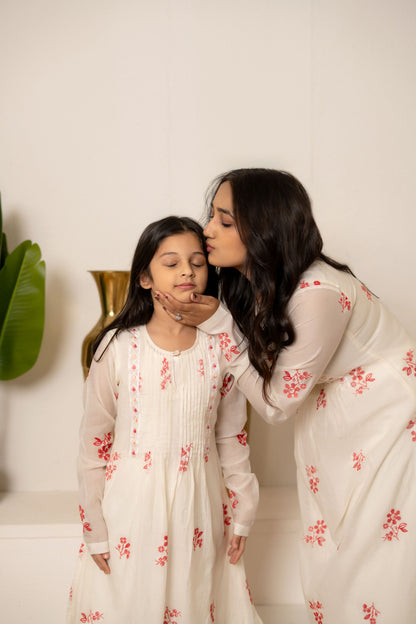 Mul Chanderi Embroidered Set - Twinning in Off-White