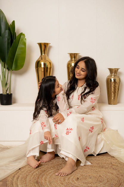 Mul Chanderi Embroidered Set - Twinning in Off-White