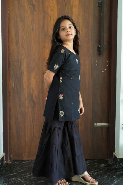 Midnight Meher Mini – Black