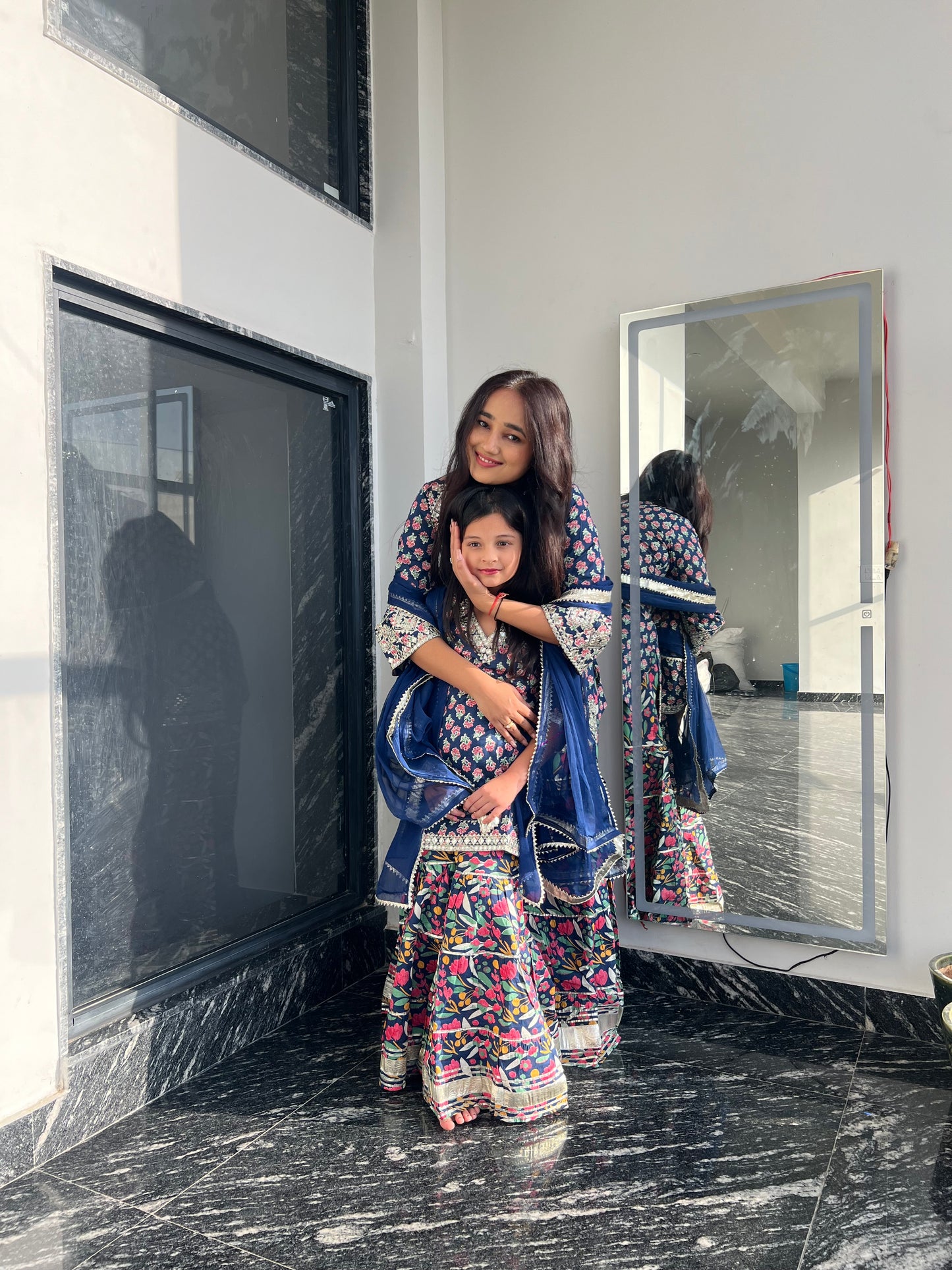 Blue Mirror & Gota Work Set - Twinning in Tradition