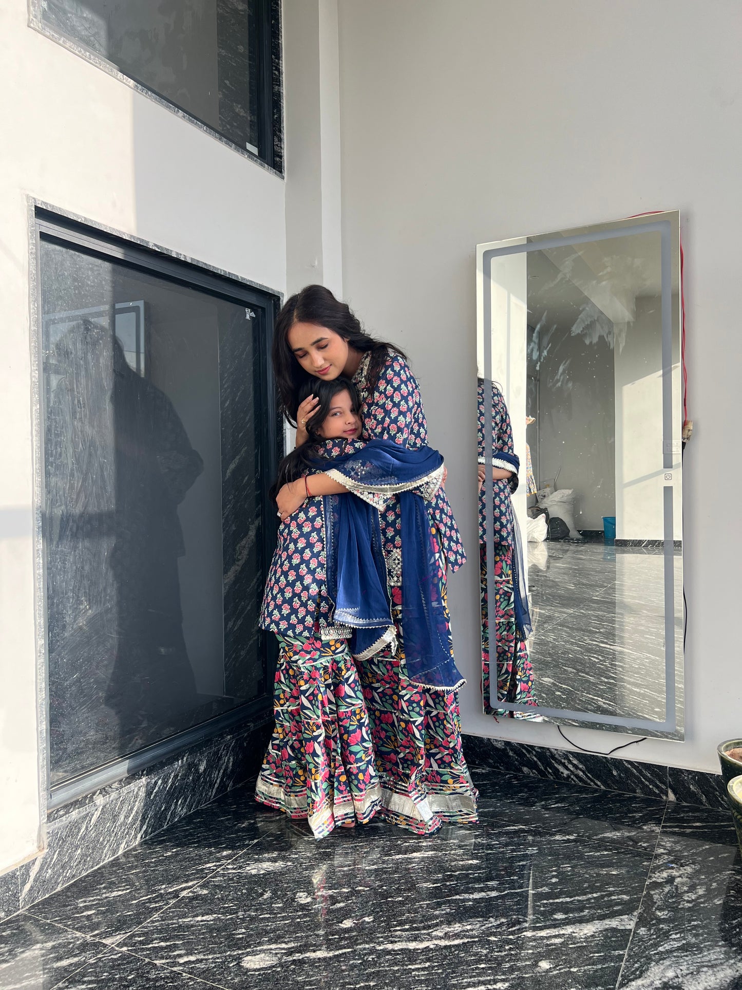 Blue Mirror & Gota Work Set - Twinning in Tradition