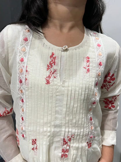 Off-White Mul Chanderi Set For Girls