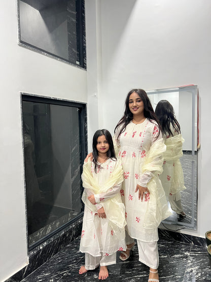 Mul Chanderi Embroidered Set - Twinning in Off-White