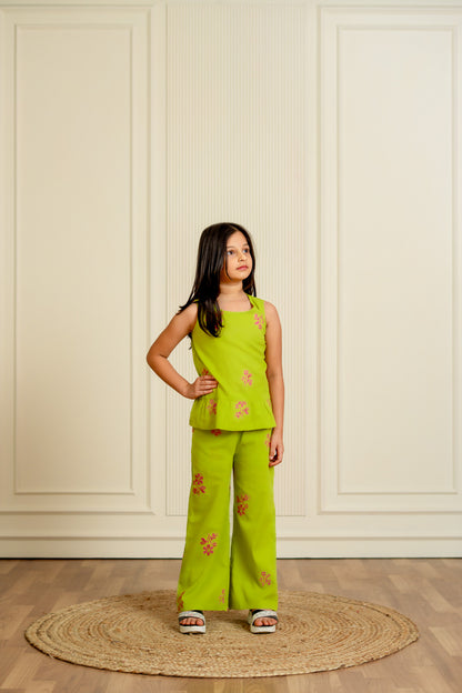 👩‍👧‍👗 Green Embroidered Co-ord Set – For Mum & Mini! 👗👩‍👧